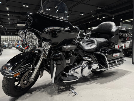 2008 Harley-Davidson Electra Glide, чёрный, 1200000 рублей, вид 4