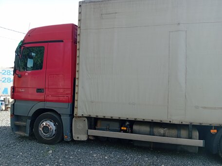 2008 Mercedes-Benz Actros, красный, 4000000 рублей, вид 4