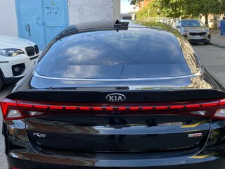 2021 Kia K5 III, чёрный, 3000000 рублей, вид 5