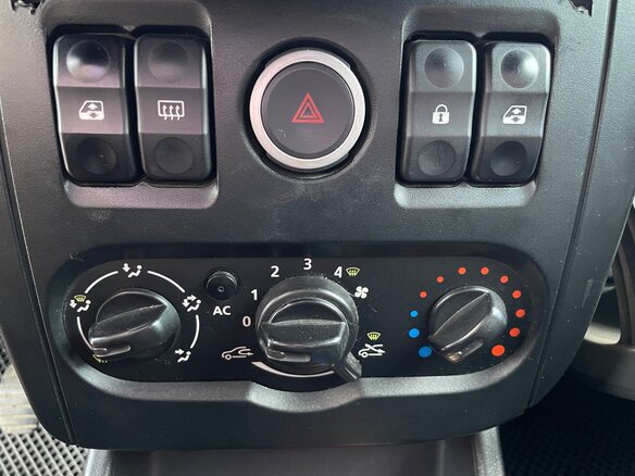 2015 Lada (ВАЗ) Largus I, серебристый, 670000 рублей - вид 23