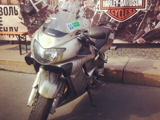 1999 Honda CBR 600F, серебристый, 340000 рублей, вид 4