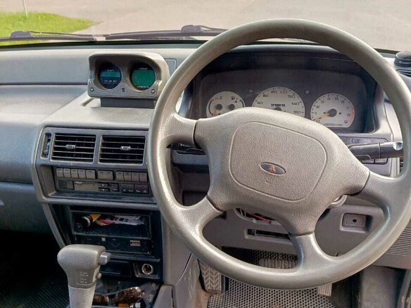 1994 Mitsubishi RVR I, красный, 230000 рублей - вид 1