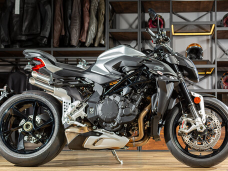 2022 MV Agusta Brutale 1000, серебристый, 1990000 рублей, вид 1