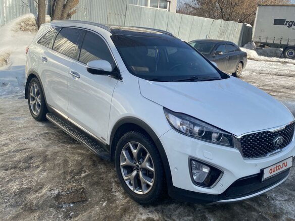 2017 Kia Sorento III Prime, белый, 3300000 рублей - вид 4
