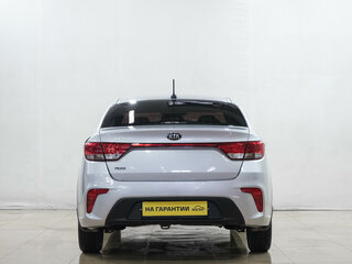 2019 Kia Rio IV, серебристый, 1299000 рублей, вид 5