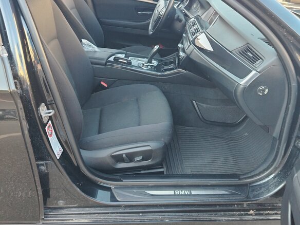 2013 BMW 5 серии 530d VI (F10/F11/F07) Рестайлинг, чёрный, 1072985 рублей - вид 3