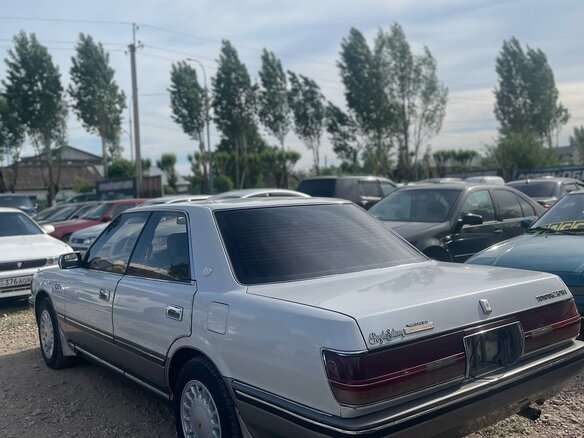 1988 Toyota Crown VIII (S130), серый, 700000 рублей - вид 25