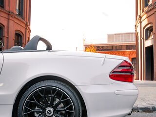 2006 Mercedes-Benz SL-Класс 350 V (R230), белый, 2500000 рублей, вид 5