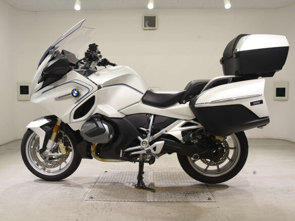 2022 BMW R 1250 RT, белый, 1600000 рублей - вид 1