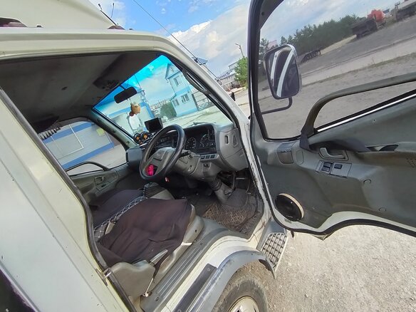 1993 Fuso (Mitsubishi) Canter, белый, 1350000 рублей - вид 7