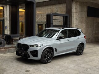 2025 BMW X5 M Competition III (F95) Рестайлинг, серый, 26500000 рублей, вид 2