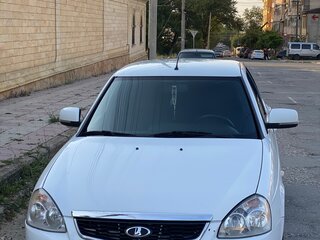 2017 Lada (ВАЗ) Priora I Рестайлинг, белый, 570000 рублей, вид 2