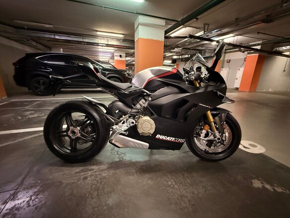 2021 Ducati Panigale V4, чёрный, 2500000 рублей - вид 8