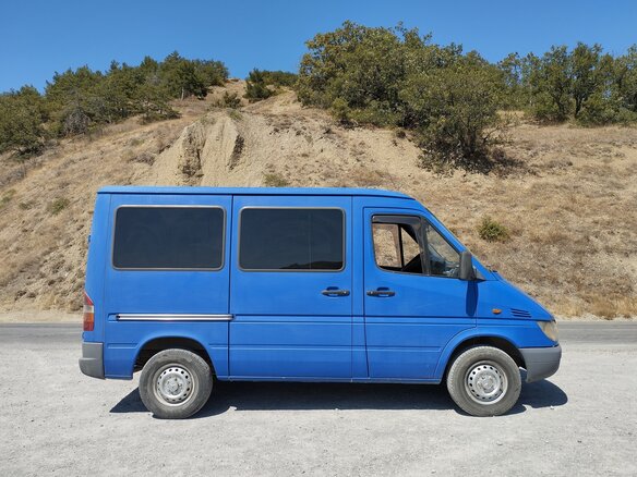 2000 Mercedes-Benz Sprinter, синий, 1200000 рублей - вид 12