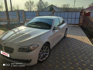 2012 BMW 5 серии 528i xDrive VI (F10/F11/F07), белый, 2900000 рублей, вид 1