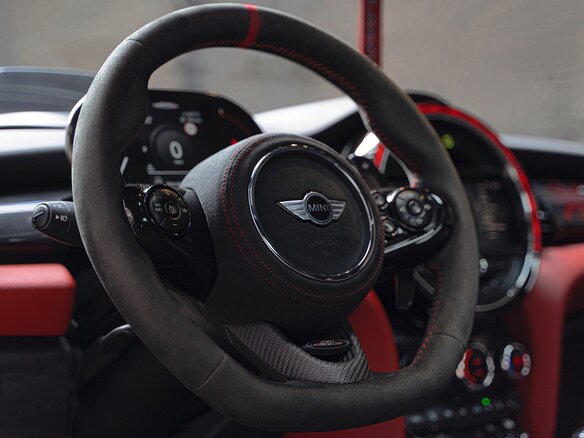 2019 Mini Hatch JCW III (F55/F56) Рестайлинг, зелёный - вид 9
