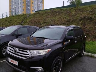 2011 Toyota Highlander II (XU40) Рестайлинг, чёрный, 2280000 рублей, вид 1