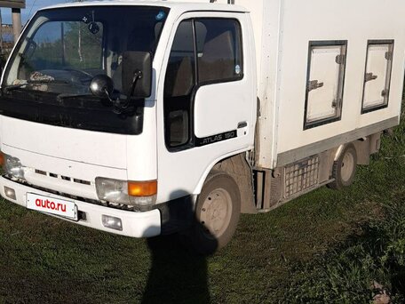 1992 Nissan Atlas, белый, 685000 рублей, вид 1