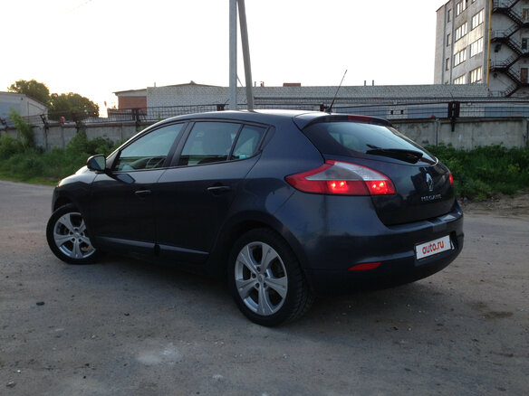 2009 Renault Megane III, серый - вид 3