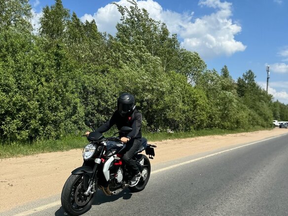 2015 MV Agusta Brutale 800, серый, 700000 рублей - вид 2