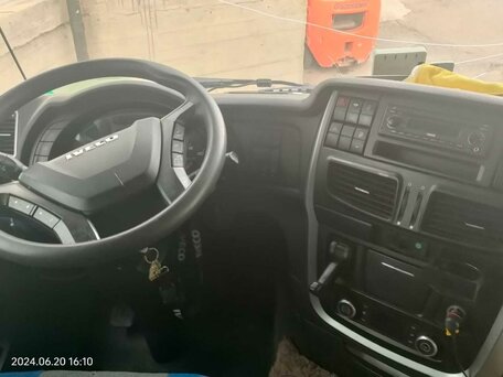 2014 Iveco Stralis, белый, 4200000 рублей, вид 2