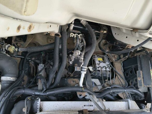 2010 Isuzu Elf (N-series), белый, 2500000 рублей - вид 6