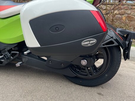 2014 BRP Can-Am Spyder, зелёный, 1000000 рублей, вид 2