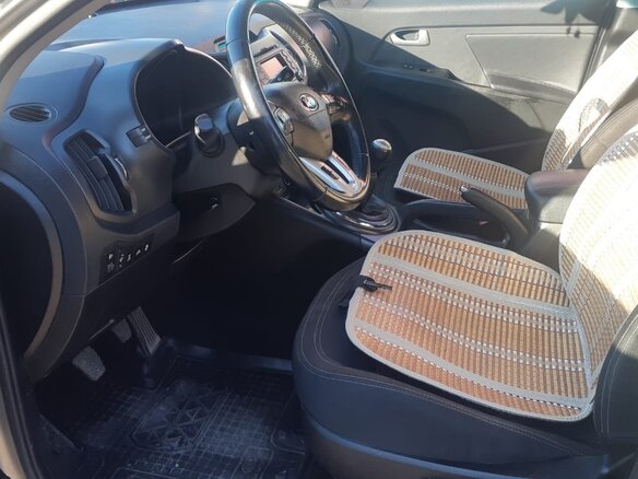 2013 Kia Sportage III, серебристый, 1450000 рублей - вид 3