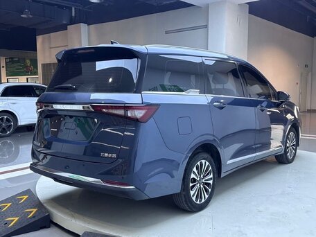 2022 Wuling Jiachen, синий, 1690000 рублей, вид 5