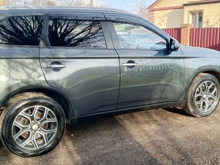 2014 Mitsubishi Outlander III Рестайлинг, серый, 1510000 рублей, вид 5