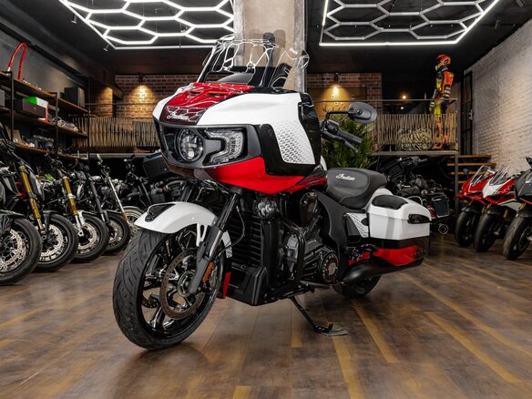 2025 Indian Challenger, белый, 4990000 рублей - вид 3