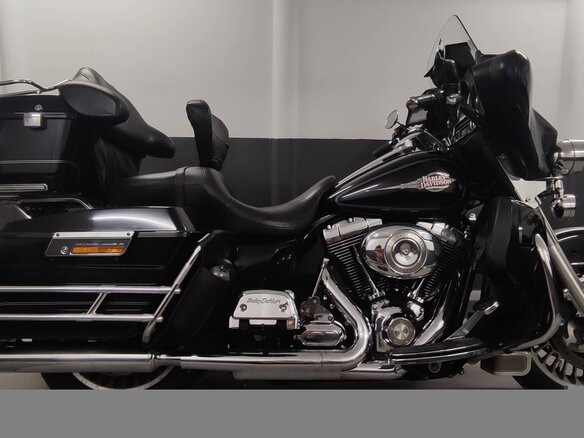 2009 Harley-Davidson Electra Glide, чёрный, 785000 рублей - вид 1