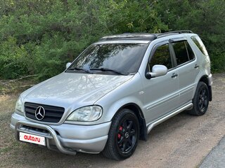 2000 Mercedes-Benz M-Класс 430 I (W163), серебристый, 549000 рублей, вид 1