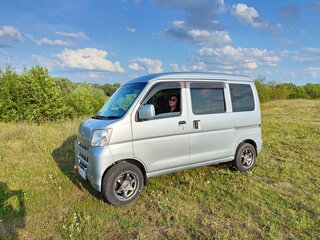 2017 Daihatsu Hijet X, серебристый, 990000 рублей, вид 1