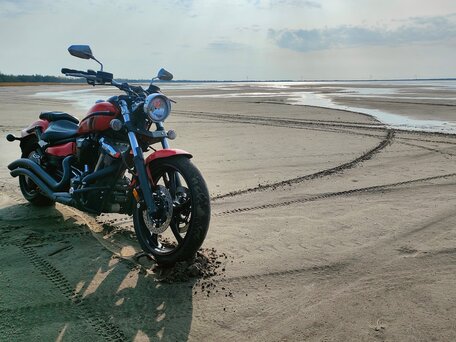 2014 Yamaha XV 1900, красный, 1450000 рублей, вид 1