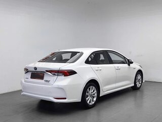 2024 Toyota Corolla XII (E210), белый, 1899000 рублей, вид 3