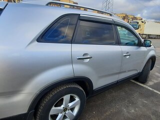 2012 Kia Sorento II Рестайлинг, серебристый, 1800000 рублей, вид 3