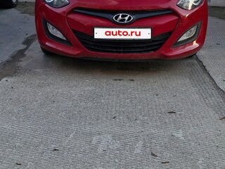 2013 Hyundai i30 II, красный, 1050000 рублей, вид 1