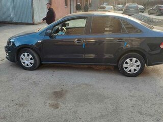 2011 Volkswagen Polo V, серый, 700000 рублей, вид 4