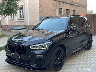 2019 BMW X5 30d IV (G05/G18), чёрный, 6100000 рублей, вид 2