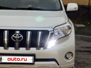 2015 Toyota Land Cruiser Prado 150 Series Рестайлинг 1, белый, 4299000 рублей, вид 2