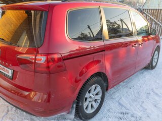 2013 SEAT Alhambra II, красный, 1500000 рублей, вид 1