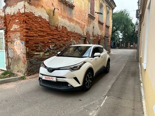 2018 Toyota C-HR I, белый, 2200000 рублей, вид 3
