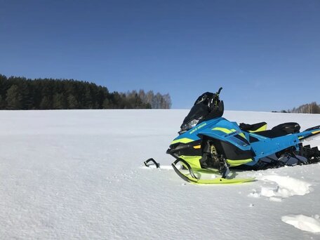 2017 BRP Ski-Doo Summit 850, голубой, 890000 рублей, вид 5