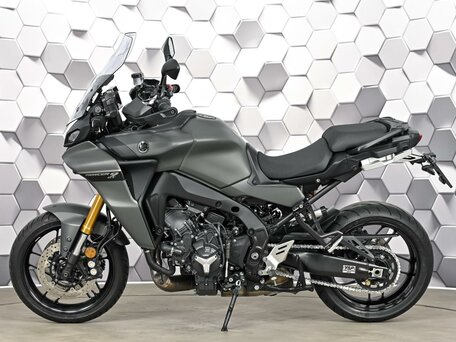 2021 Yamaha MT-09 Tracer (FJ-09), зелёный, 1299000 рублей, вид 4