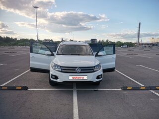 2013 Volkswagen Tiguan I Рестайлинг, белый, 1220000 рублей, вид 4