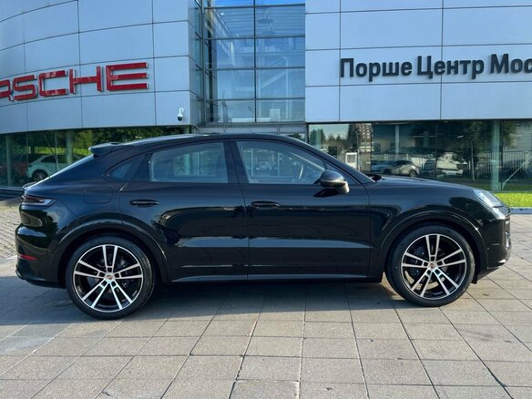 2025 Porsche Cayenne Coupé III Рестайлинг, чёрный - вид 5