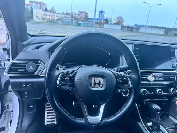 2022 Honda Accord X Рестайлинг, белый, 1900000 рублей - вид 9