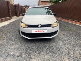 2011 Volkswagen Polo V, белый, 395000 рублей, вид 2