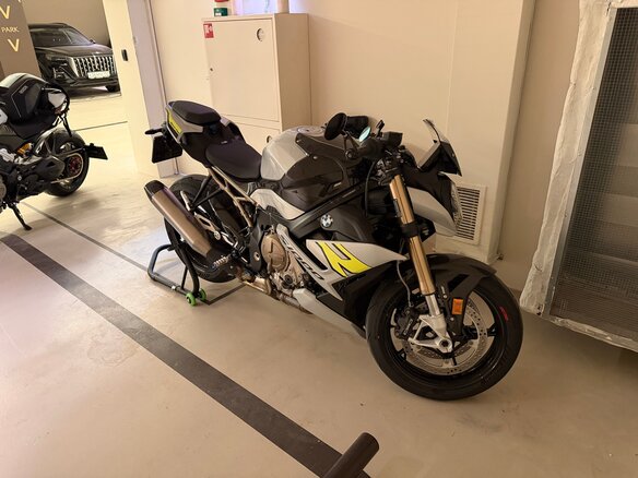2021 BMW S 1000 R, бежевый, 2500000 рублей - вид 6